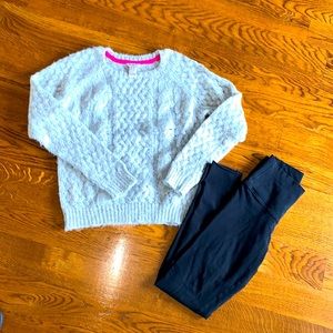 🌟2 for $25 🌟Girls Forever 21 sweater